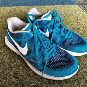 Nike Blue Athletic Shoes